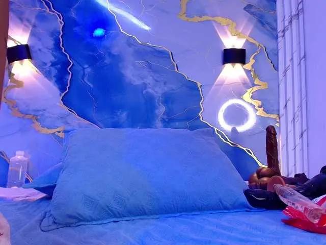 rayne-lor on BongaCams