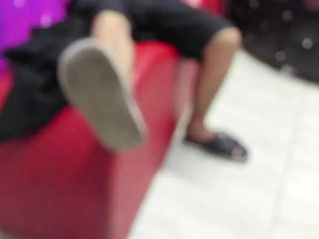 room-kitty on BongaCams