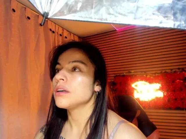 rosse2504 on BongaCams