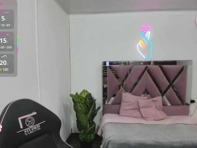 SAAYA-TAY on BongaCams 