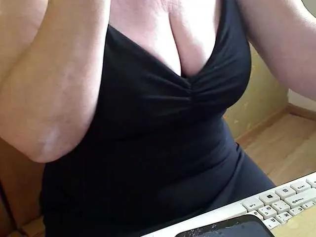 Svetulya50 on BongaCams