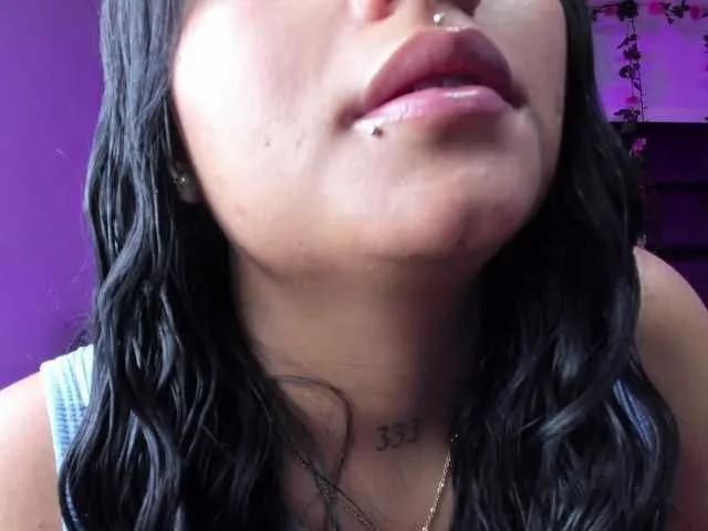 sweelanna on BongaCams 