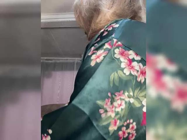 SweetMammy-1 on BongaCams