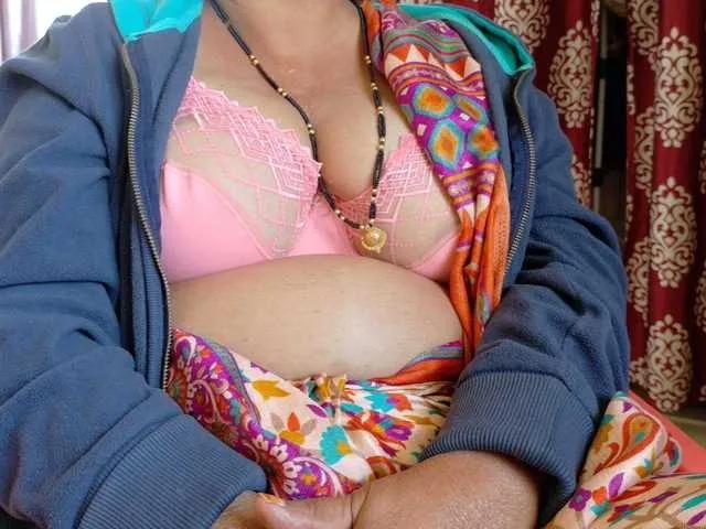 TABOOBREAKERS — GENTLEMEN 
MEN WHO VALUE ME MY TIME 
TEENAGERS 
DADDIES AND MATURE MEN 
BDSM 
ROLEPLAYS
ANAL AND ORAL PLAYS
DIRTY TALKING /CHATTING 

ROMANTIC DATES

SHOPPING 

SHOES BAGS AND SEX TOYS