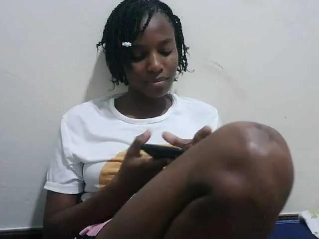 Tatswee on BongaCams 