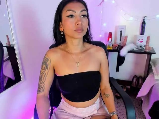 Tracylambo on BongaCams