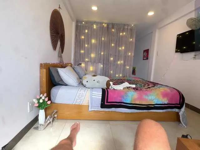 Travel-Couple on BongaCams