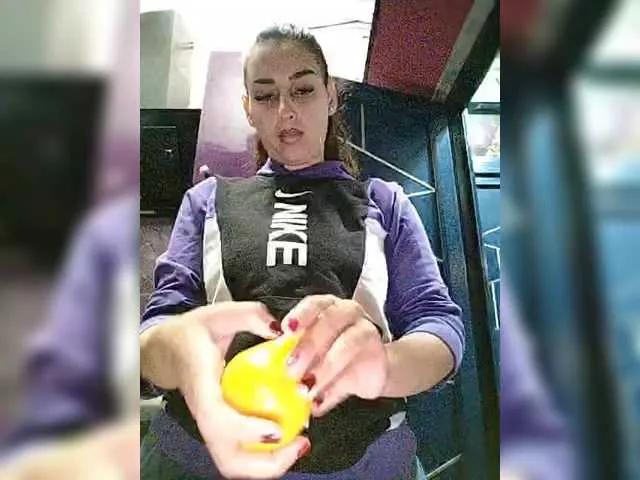 VallerieJones — your vibrations ))
generosity, intelligence, humor .. getting deep in sexuality, if you treat me in a special way.