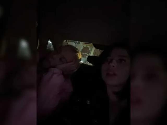 VibroMashulkaDashulka on BongaCams