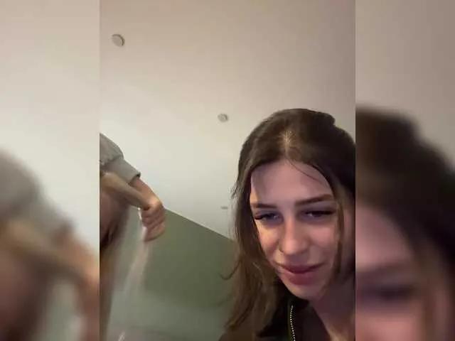 VibroMashulkaDashulka on BongaCams