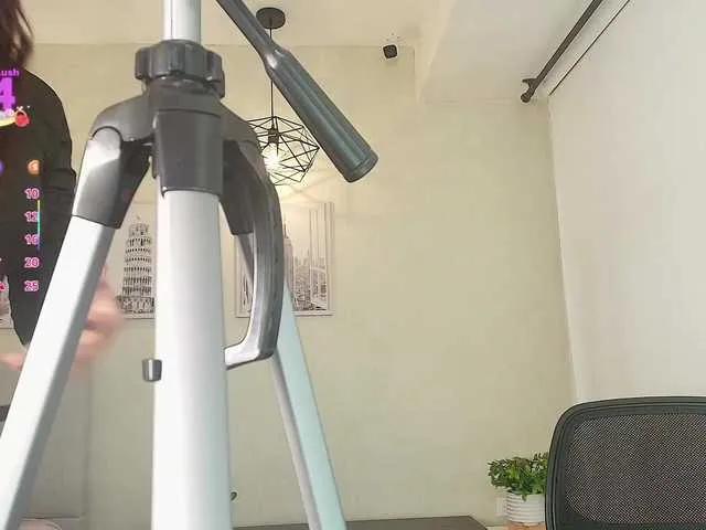 Victoria-Collins — I love confident and respectful men who know how to tease and build anticipation. A deep, sensual voice, playful flirting, and passionate whispers drive me crazy. I enjoy being admired and spoiled, feeling your desire through every tip and sweet word. 