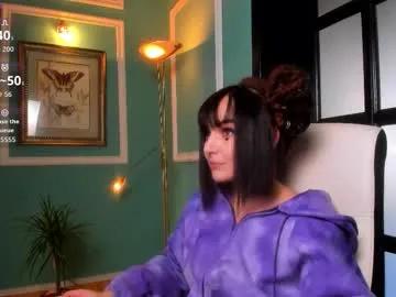 1munique on Chaturbate