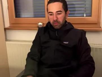 2025rob — 2025rob  Make him hard  #tease #fit #bigcock #tattoo #shower [150 tokens remaining]