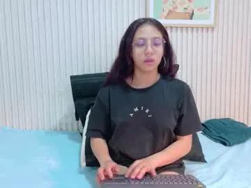 abrilmirren on Chaturbate