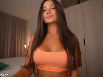 amylure on Chaturbate