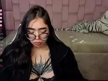 anni_acker_b on Chaturbate 