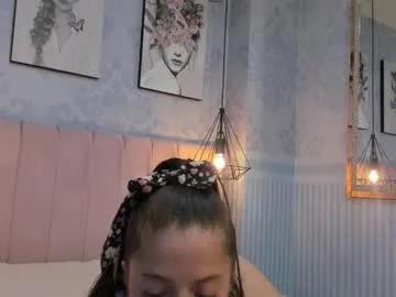 annie_cute18 — GOAL: whip Titis  [10 tokens remaining] come and fuck me #18 #smalltits #lovense #bigass #squirt #submissive