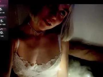 annietinky on Chaturbate 