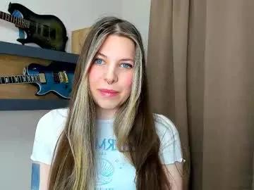 anya_seven on Chaturbate