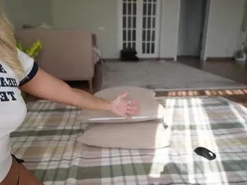 aya__hitakayama on Chaturbate