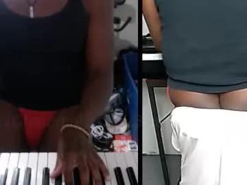 bicepsandfrot on Chaturbate