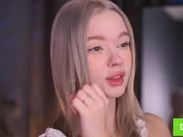 boobybliss — GOAL: Morning kisses before the bell rings [15 tokens left] // EPIC GOAL: HOT TICKET SHOW [12000 tokens left]