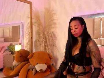 brunettklaryss on Chaturbate