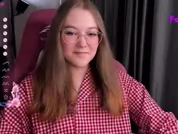 bubble_bunny — suck fingers [134 tokens left] #teen #smalltits #petite #lovense #18