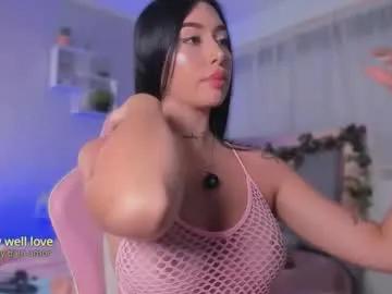 caro_sanchezz on Chaturbate