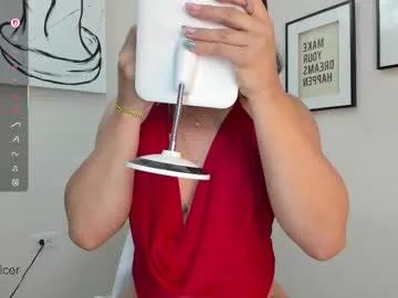 catalinaofficer on Chaturbate