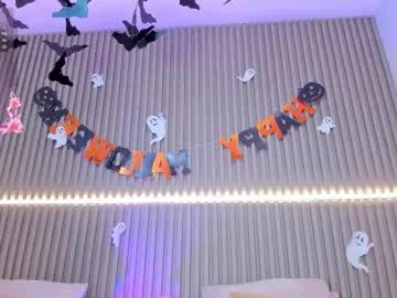 coralineross_ on Chaturbate