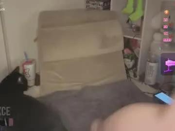 cowjuggie — GOAL: top off [250 tokens remaining] no worries here...just goon #glasses #bigboobs #chubby #fuckmachine #squirt