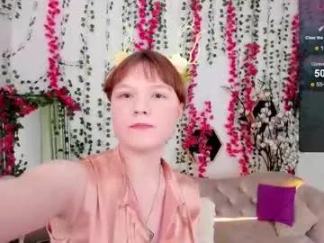 dreammyluna — GOAL: lick fingers+eye contact [18 tokens remaining] Lets have fun time together #shy #teen #18 #redhead #cute