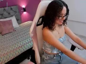 dulcee_gaby —  Welcome to my sweet corner, cutie  Check my tip menu and let's start the fun! CONTROL DOMI X 5 MIN - 150TKNS NEW MEDIA OFF CUSTOM VIDEO X 10 MIN OFF  #new #teen #daddy #latina #18 