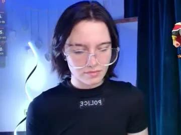 elastikiss — move your hips!  #tease  #nonude #femdom #c2c #cute [0 tokens remaining]