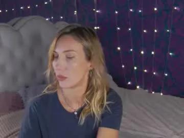 elizamayers on Chaturbate