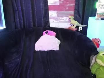 elle4you on Chaturbate 