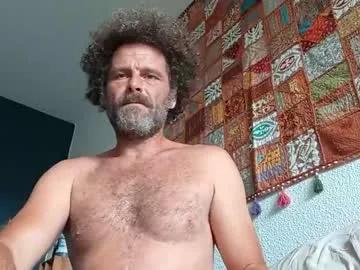 elyjahoye on Chaturbate