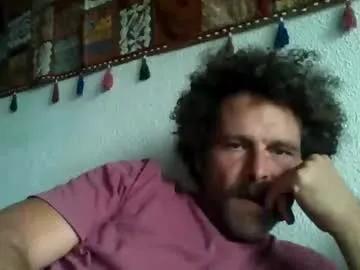 elyjahoye on Chaturbate