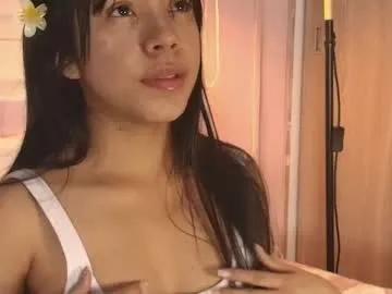 emily_sweett12 on Chaturbate