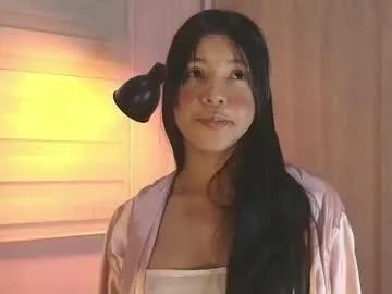 emily_sweett12 on Chaturbate