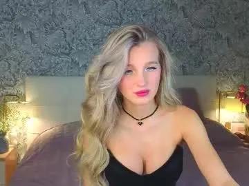 emilydancee on Chaturbate