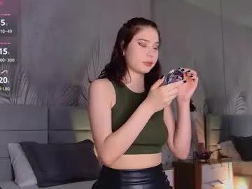emma_plux on Chaturbate