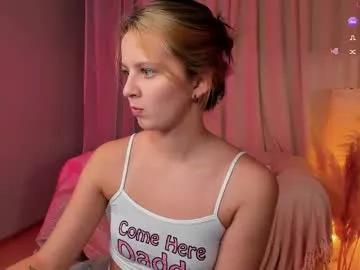 fluffy_waffles on Chaturbate