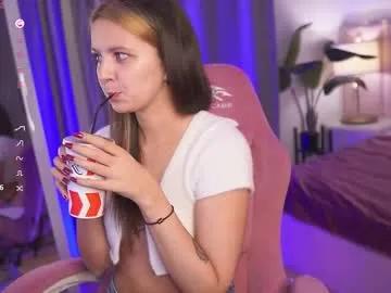 fluffy_waffles on Chaturbate