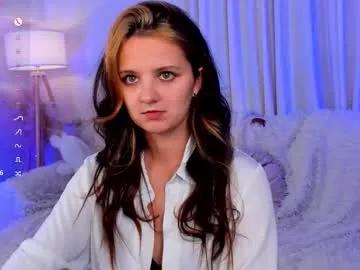 fluffy_waffles on Chaturbate