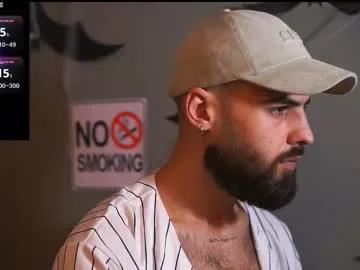 hairyrobxxx on Chaturbate