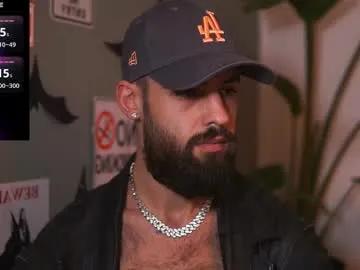 hairyrobxxx on Chaturbate