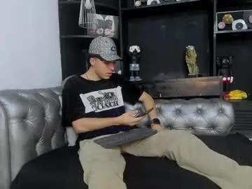 heellboy_ on Chaturbate 