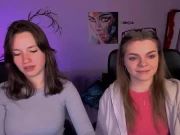 helli_belli — GOAL: boobs teasing [122 tokens remaining] Welcome to my room! #18 #teen #skinny #shy #pvt